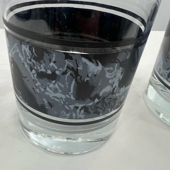 Faux Marble lowball glassware Set of 2 Vintage - Picture 2 of 4